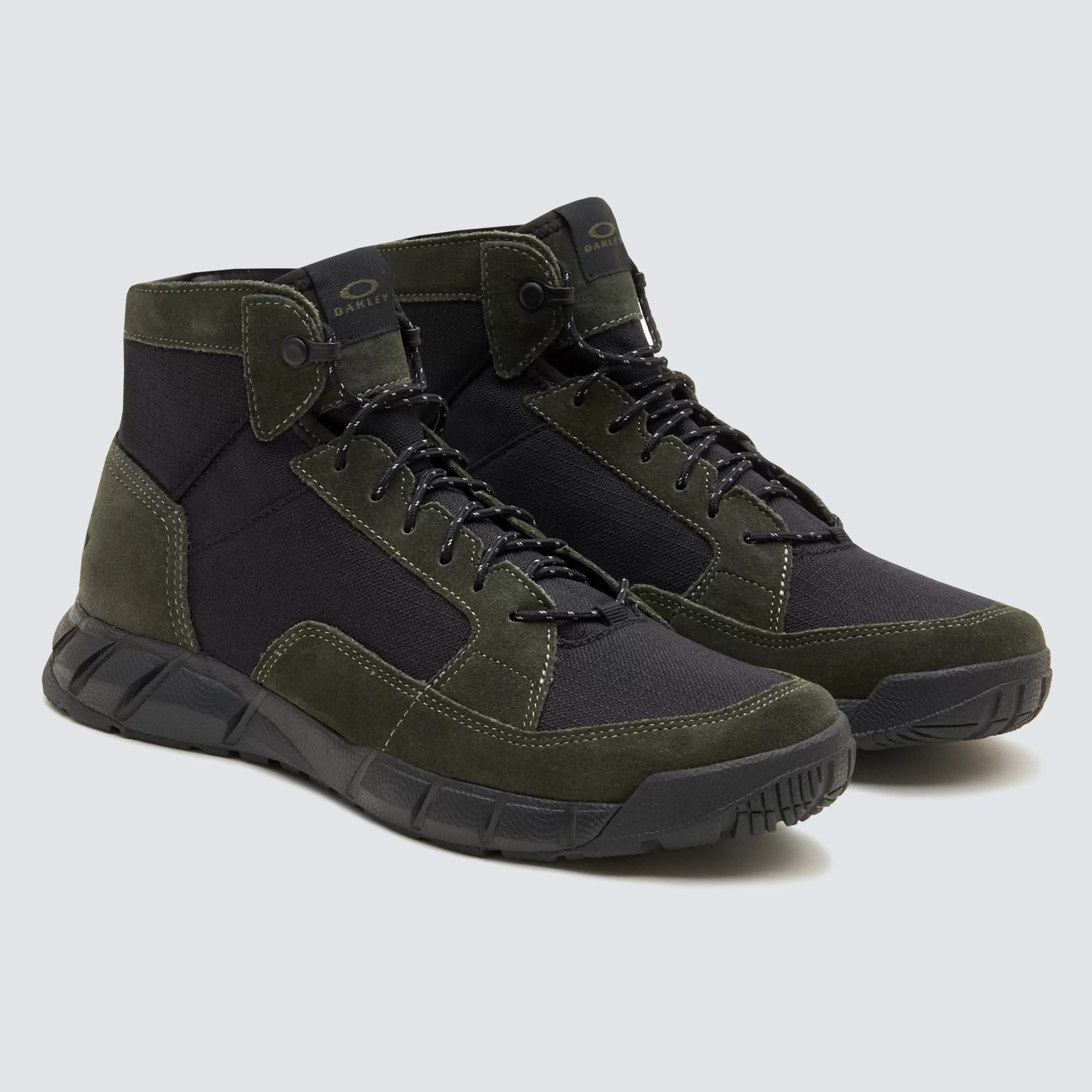 Mens Oakley Urban Explorer Mid